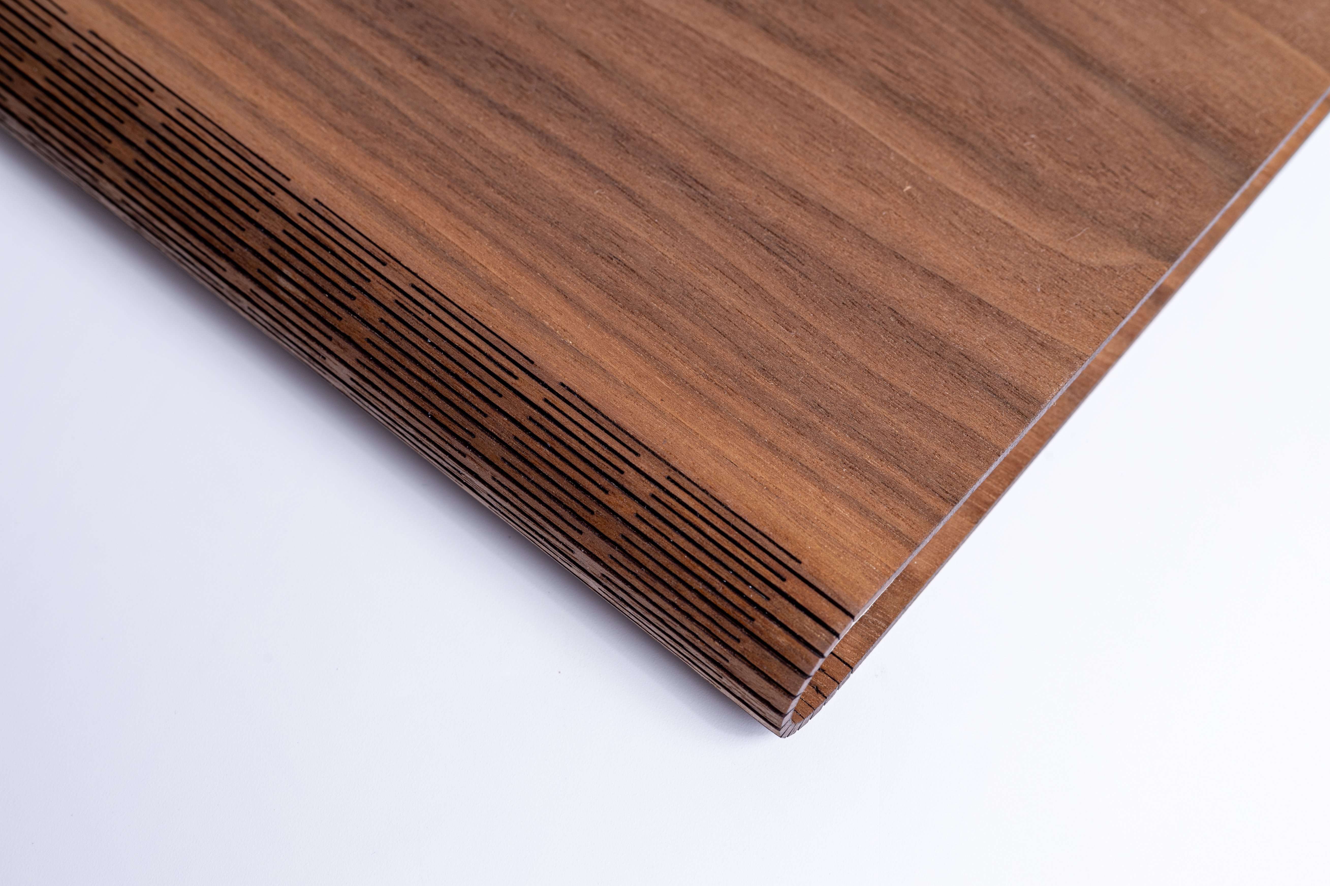 Detail řemeslného zpracování — CNC a laserová výroba